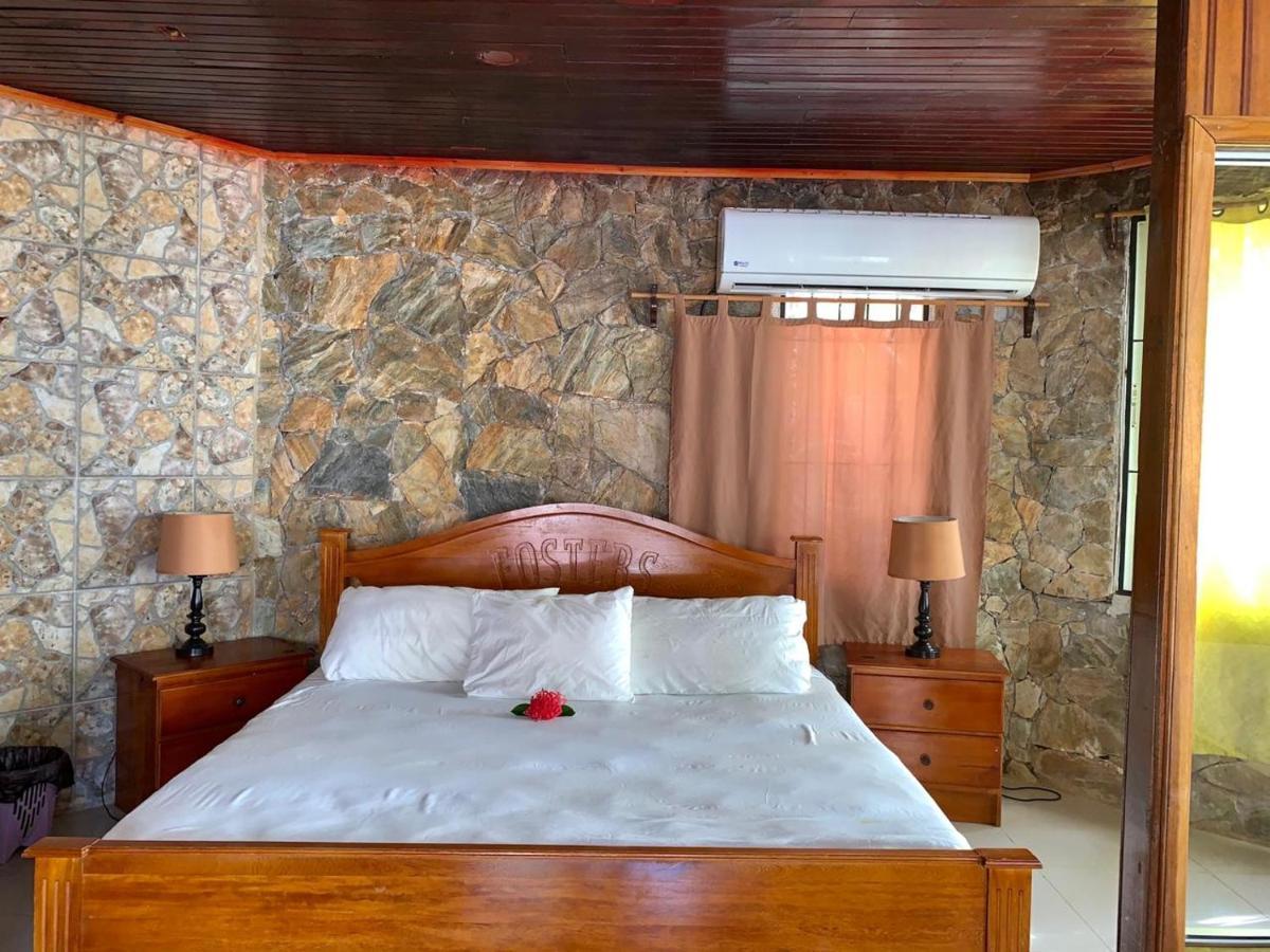 Fosters West Bay Resort Luaran gambar